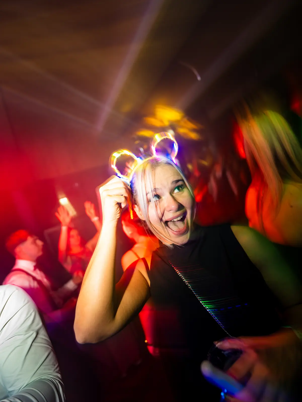Eventmoment mit lebendiger Atmosphaere